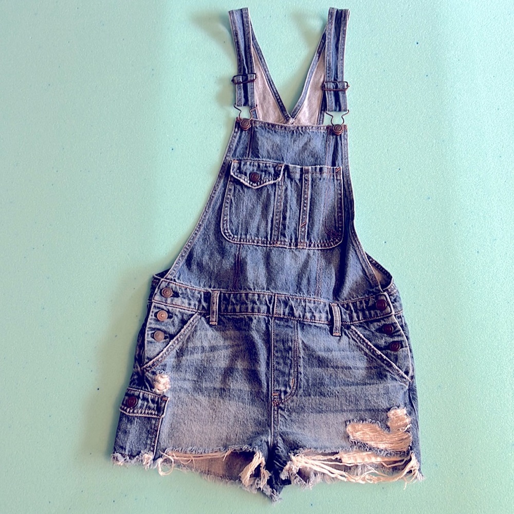 American Eagle Tomgirl Shortalls size small